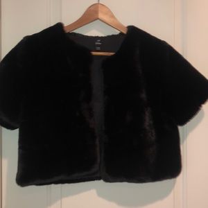 Faux fur shoulder sweater